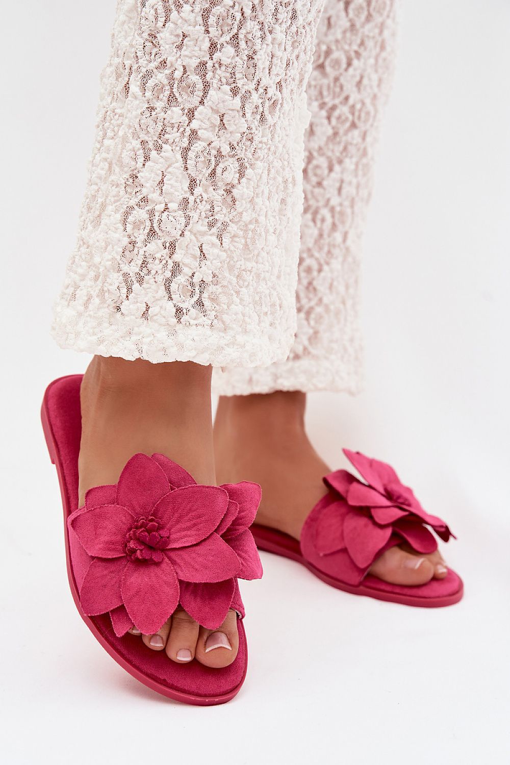 Women's pink slippers