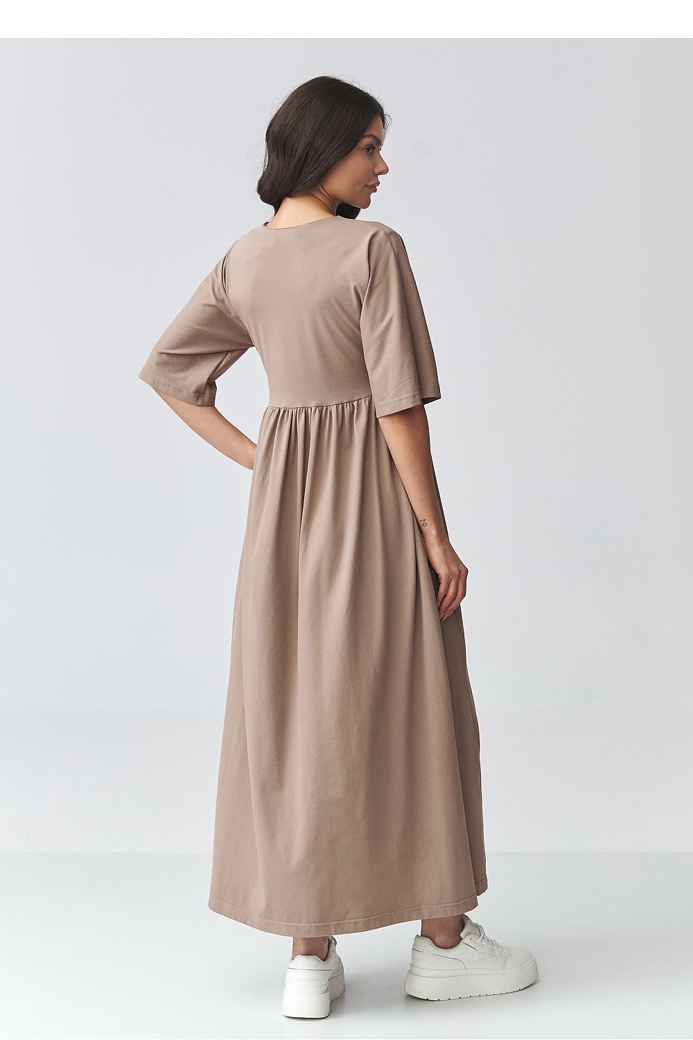 Dieninė suknelė model 225633 Makadamia