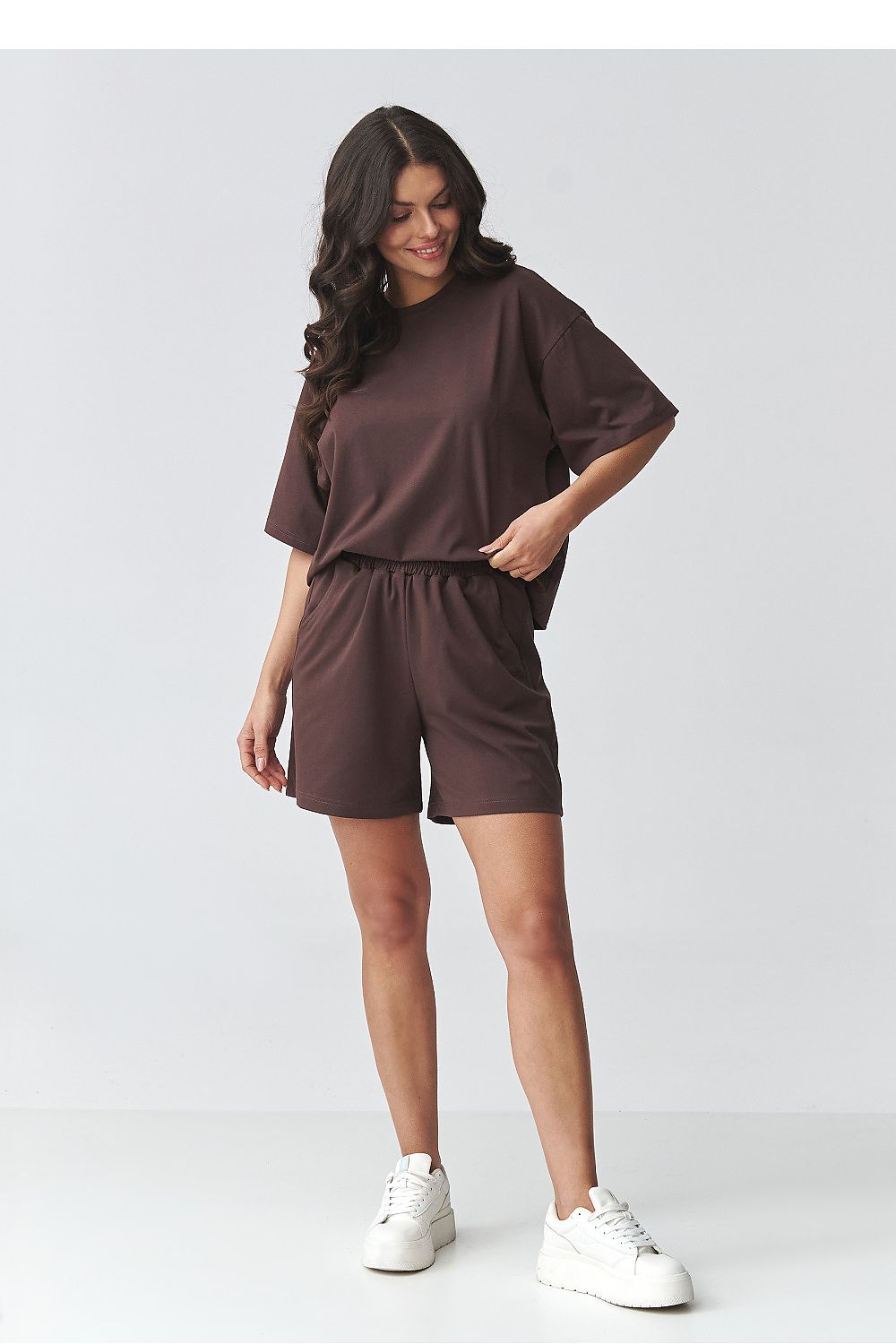 Nustatyti model 225667 Makadamia