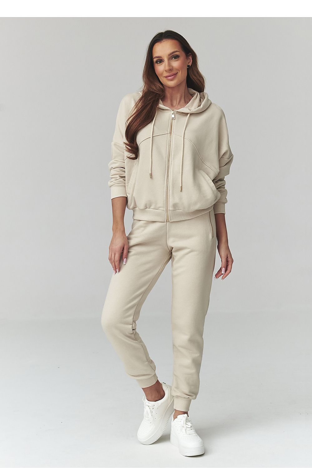 Nustatyti model 225696 Makadamia