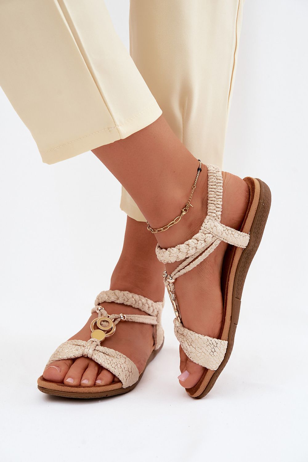  Sandalai model 227901 Step in style 