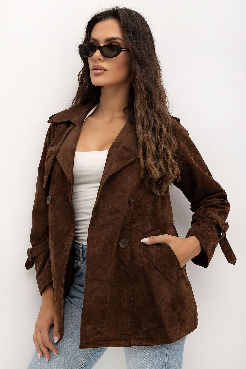 Elegant transitional blazer with a double-breasted fastening