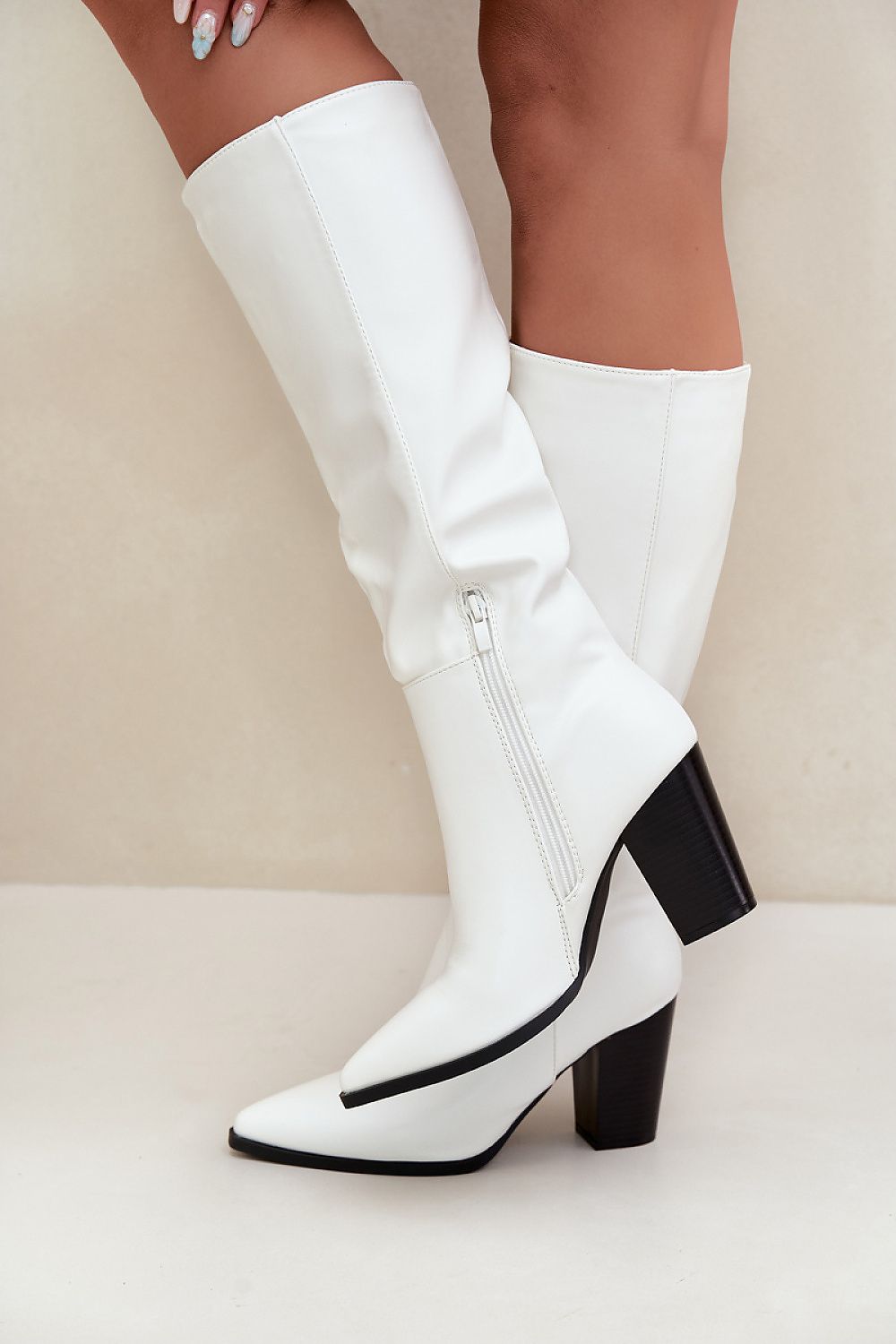  Batai su kulnu model 232632 Step in style 